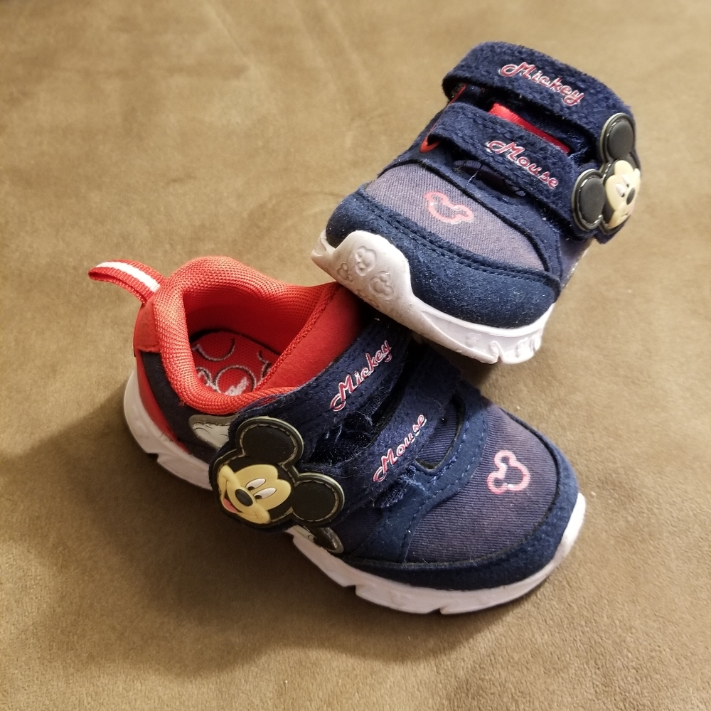 Mickey Mouse toddler shoes size 7